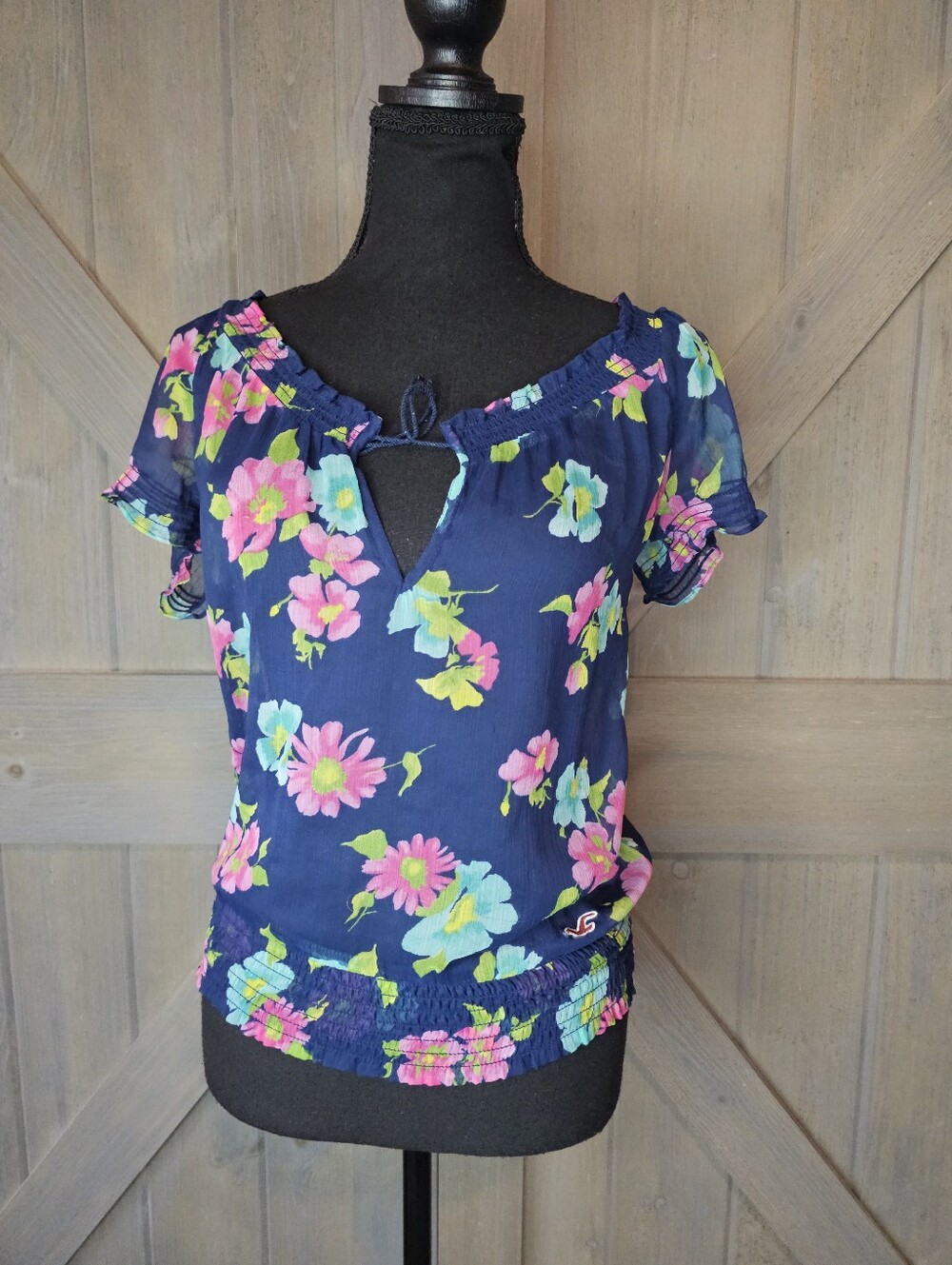 Hollister Sheer Floral Blouse sz Small